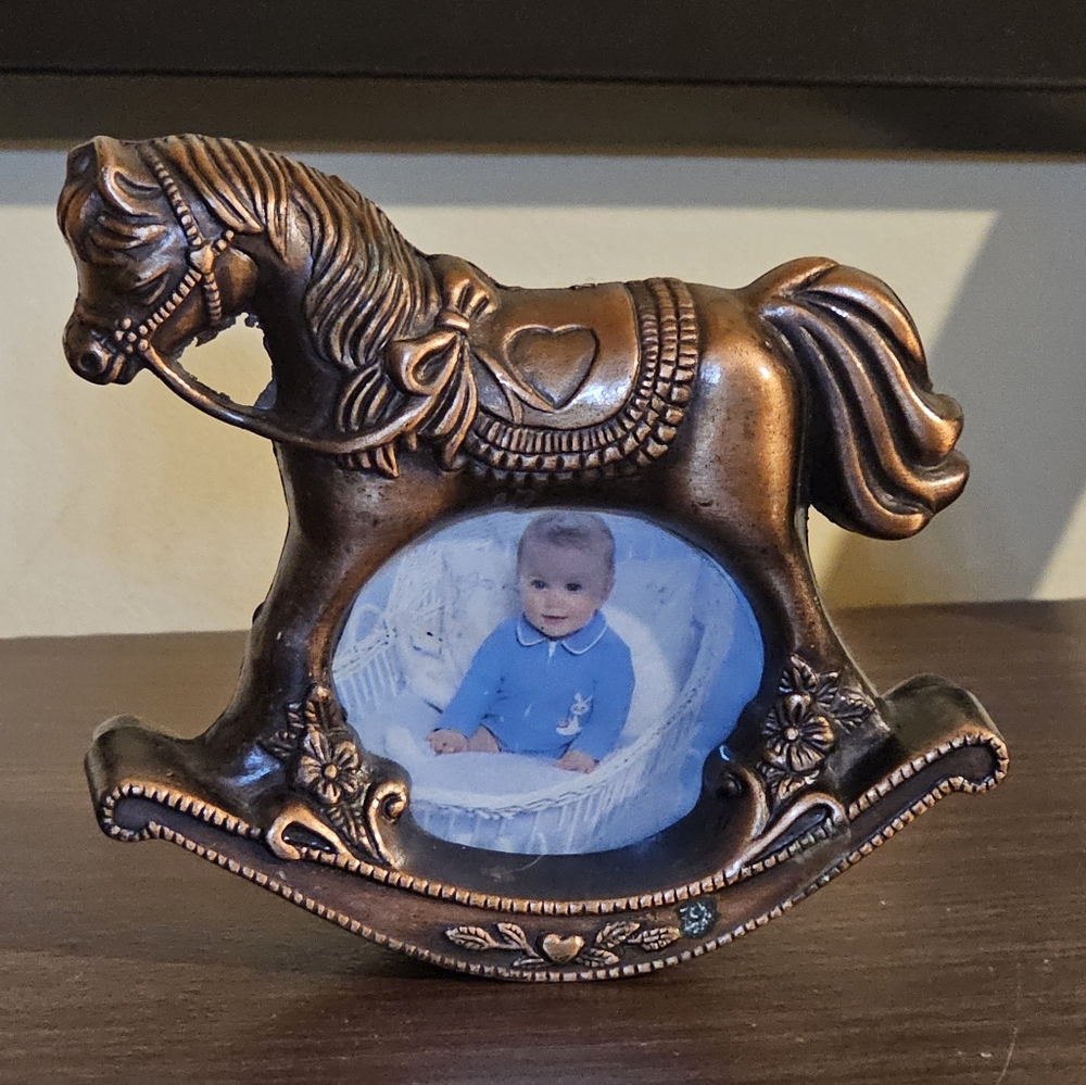 Vtg 70s Bronze Rocking Horse 3D Picture Frame Aged Patina Nursery Functions
